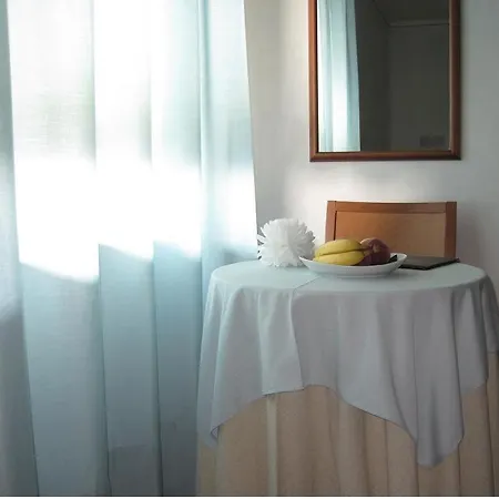 Italia Hotell 3*
