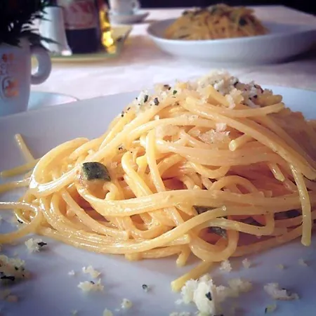 Italia 3*