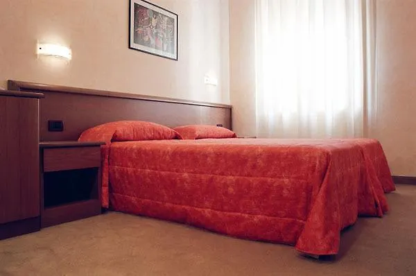 Italia 3*